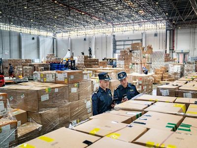 機(jī)場(chǎng)海關(guān)便利措施助力電子產(chǎn)品進(jìn)出口快速通關(guān)